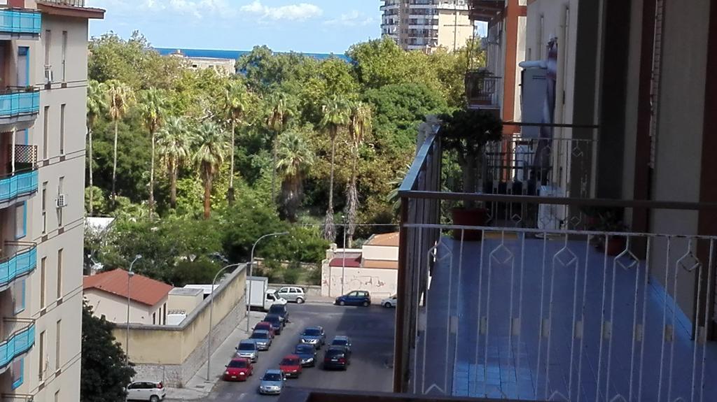 فندق باليرموفي  A Tre Passi Dal Centro المظهر الخارجي الصورة